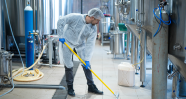 Efficient Water Management in Machine Cleaning